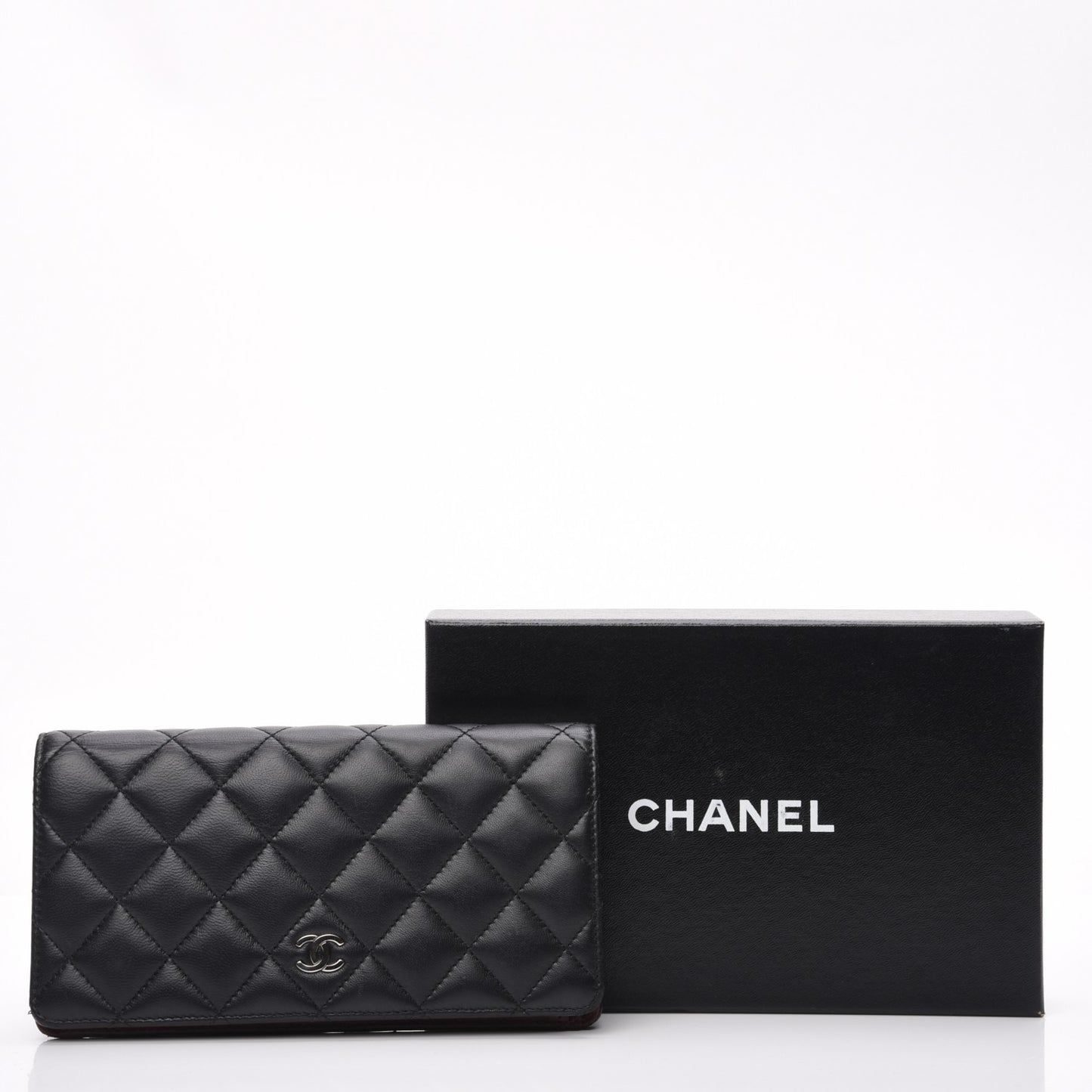 Lambskin Quilted Yen Wallet Black