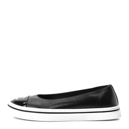 Chanel Crumpled Shiny Lambskin Patent Calfskin CC Ballet Flats 36.5 Black 1 of 10
