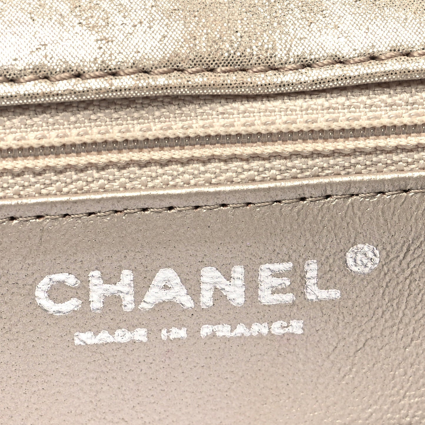 Iridescent Calfskin Quilted Large Roll 2.55 Reissue Clutch Light Gold