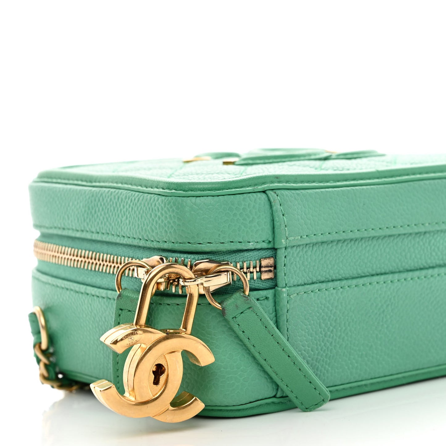 Caviar Quilted Small CC Filigree Vanity Case Green