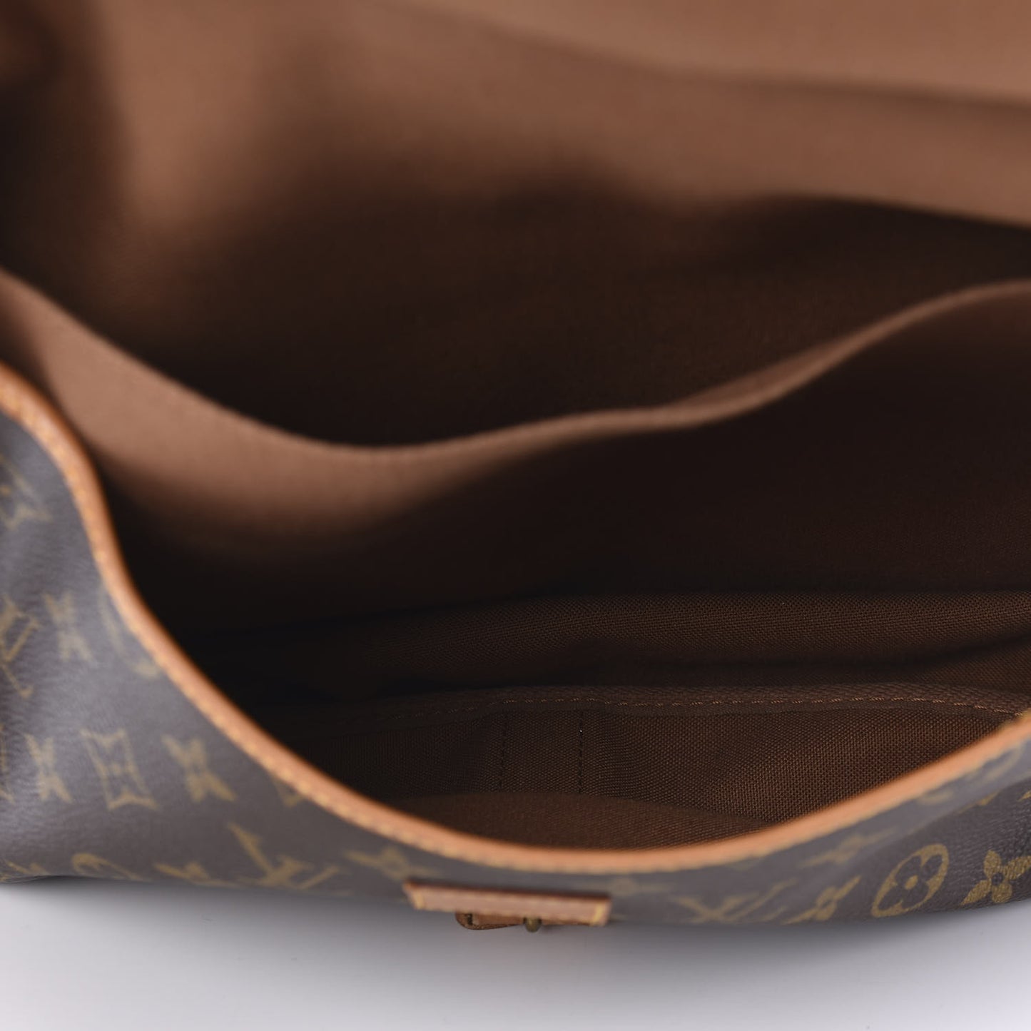 Monogram Saumur 35