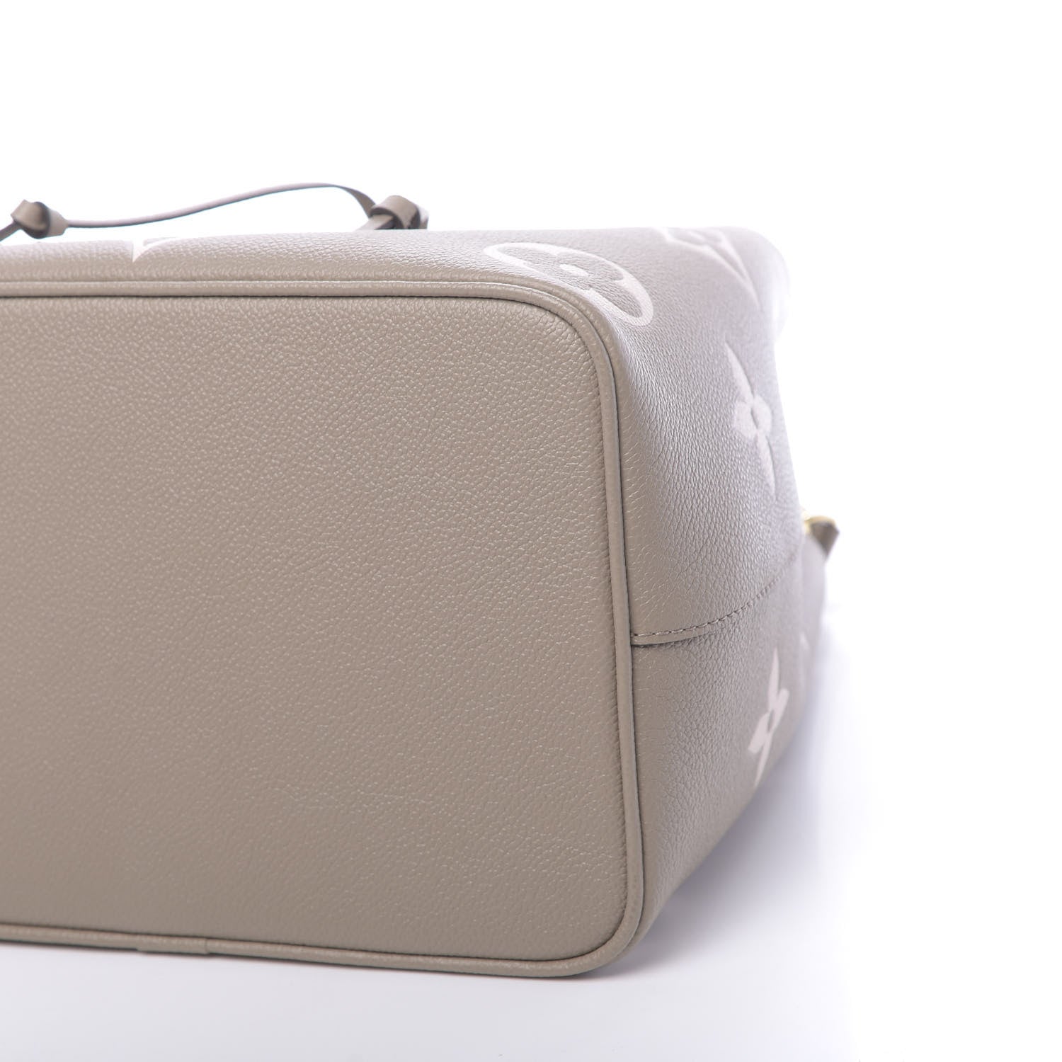 Louis Vuitton Empreinte Monogram Giant Neonoe MM Tourterelle Creme 11 of 11