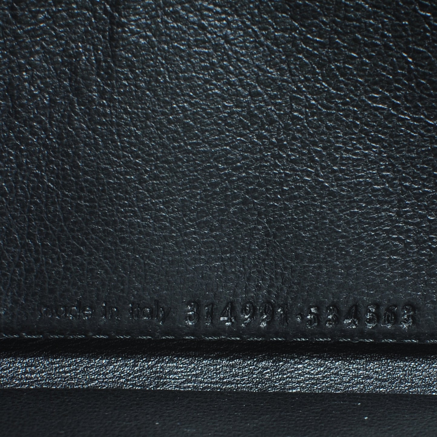 Leather Y Line Zip Around Wallet Black