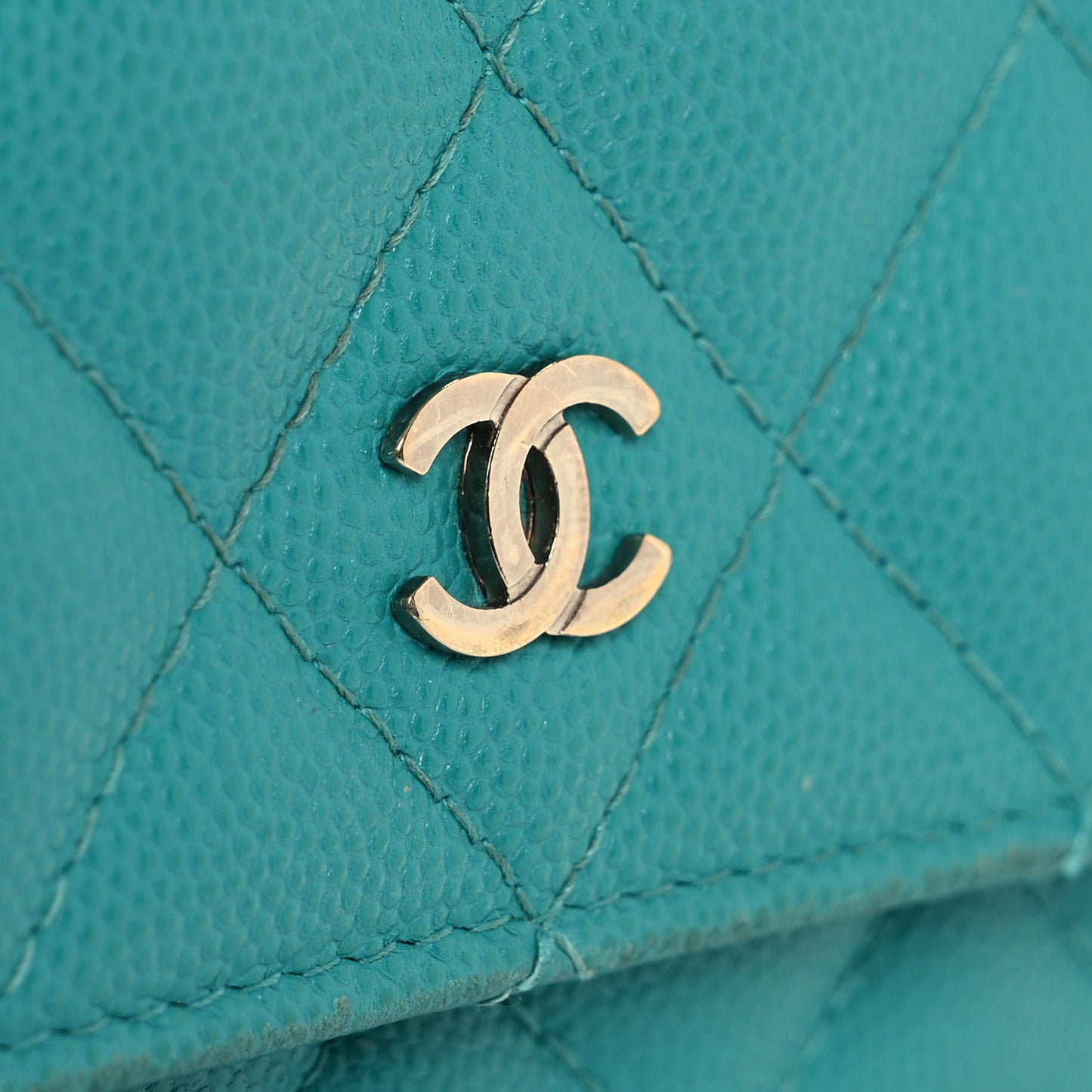Caviar Quilted Wallet On Chain WOC Turquoise