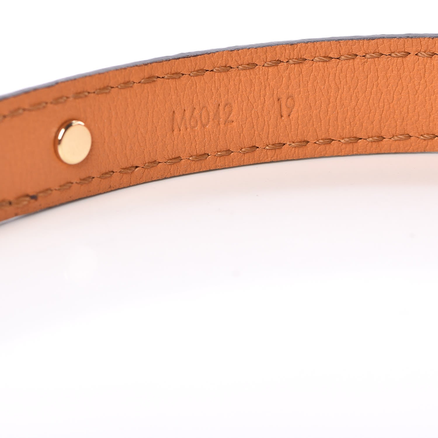 Louis Vuitton Monogram Essential V Bracelet 19 6 of 7