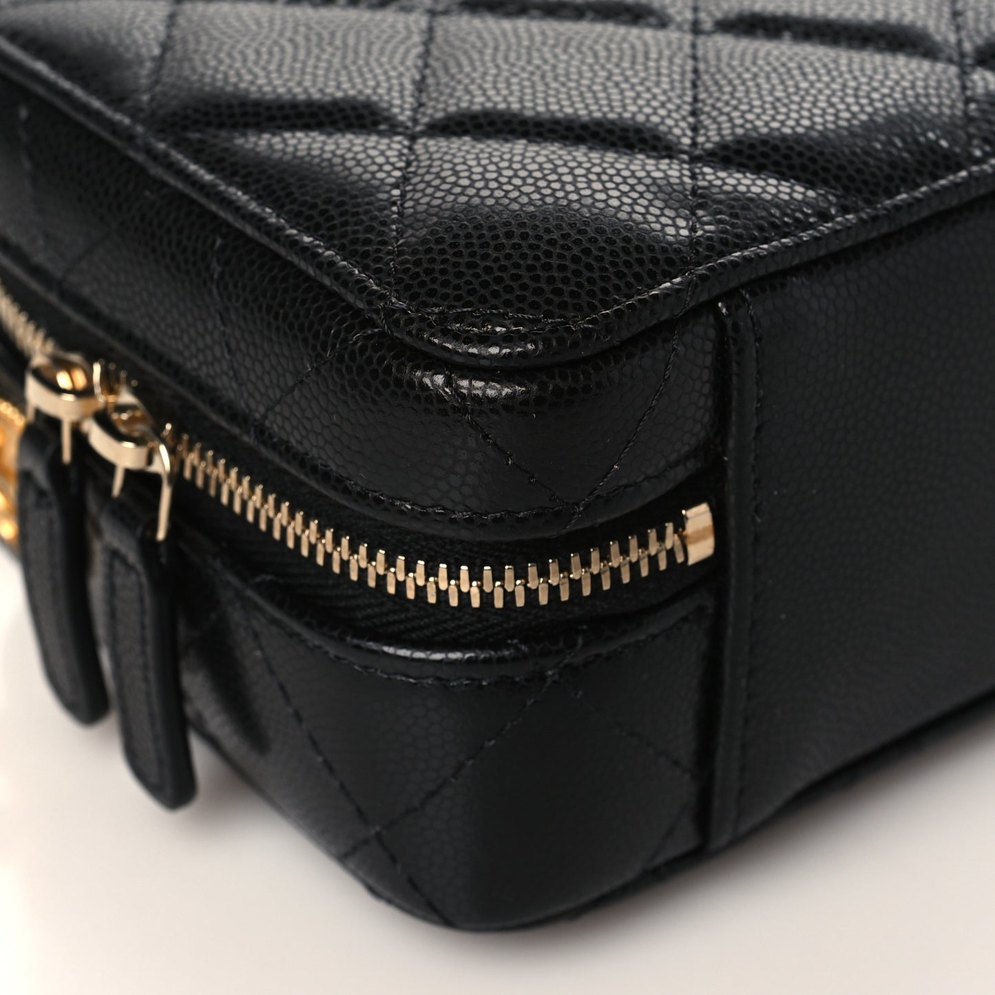 Caviar Quilted Twist Your Buttons Clutch With Chain Black