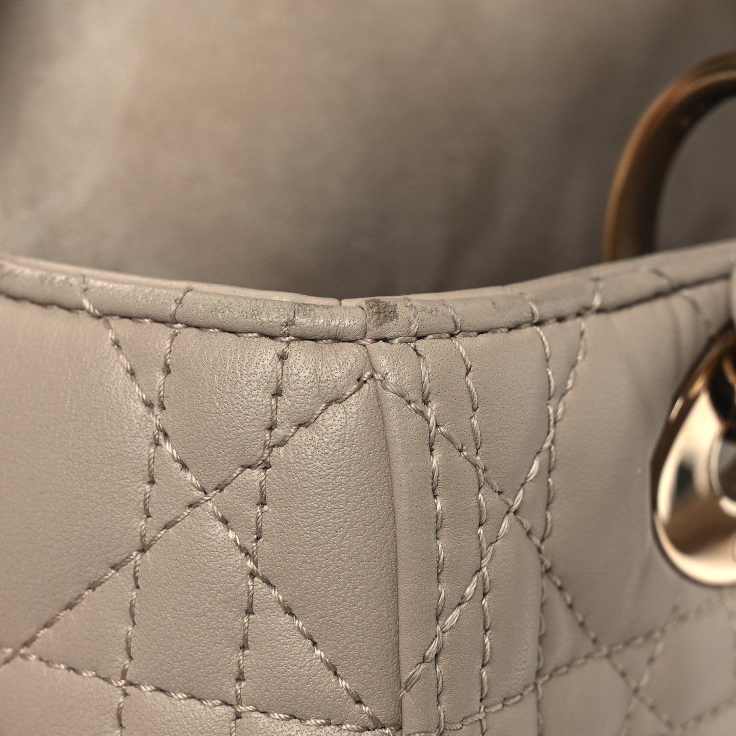 Lambskin Cannage Medium Lady Dior Beige