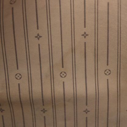 Louis Vuitton Monogram Neverfull MM 17 of 20