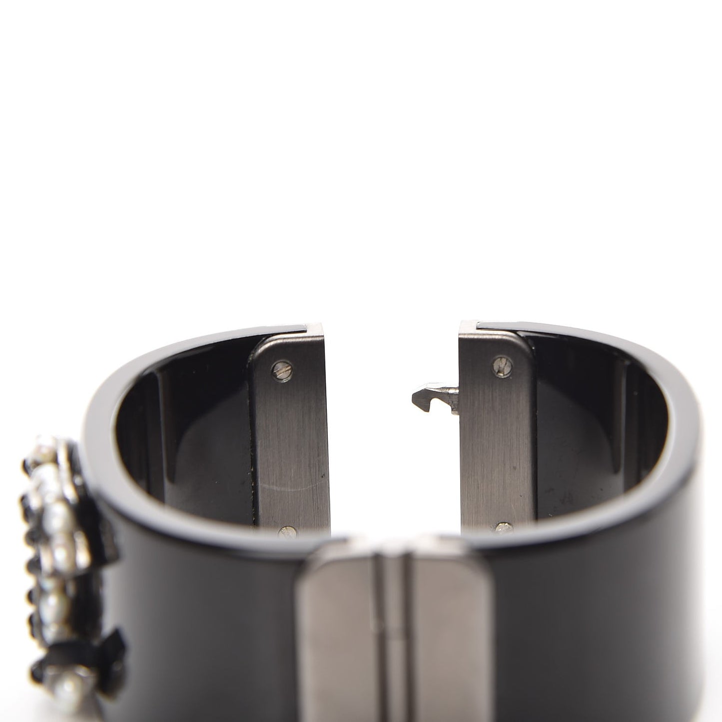 Resin Pearl CC Cuff Black