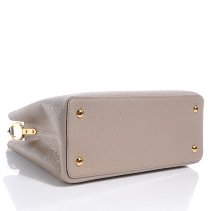 Louis Vuitton Taurillon Capucines MM Galet 4 of 10