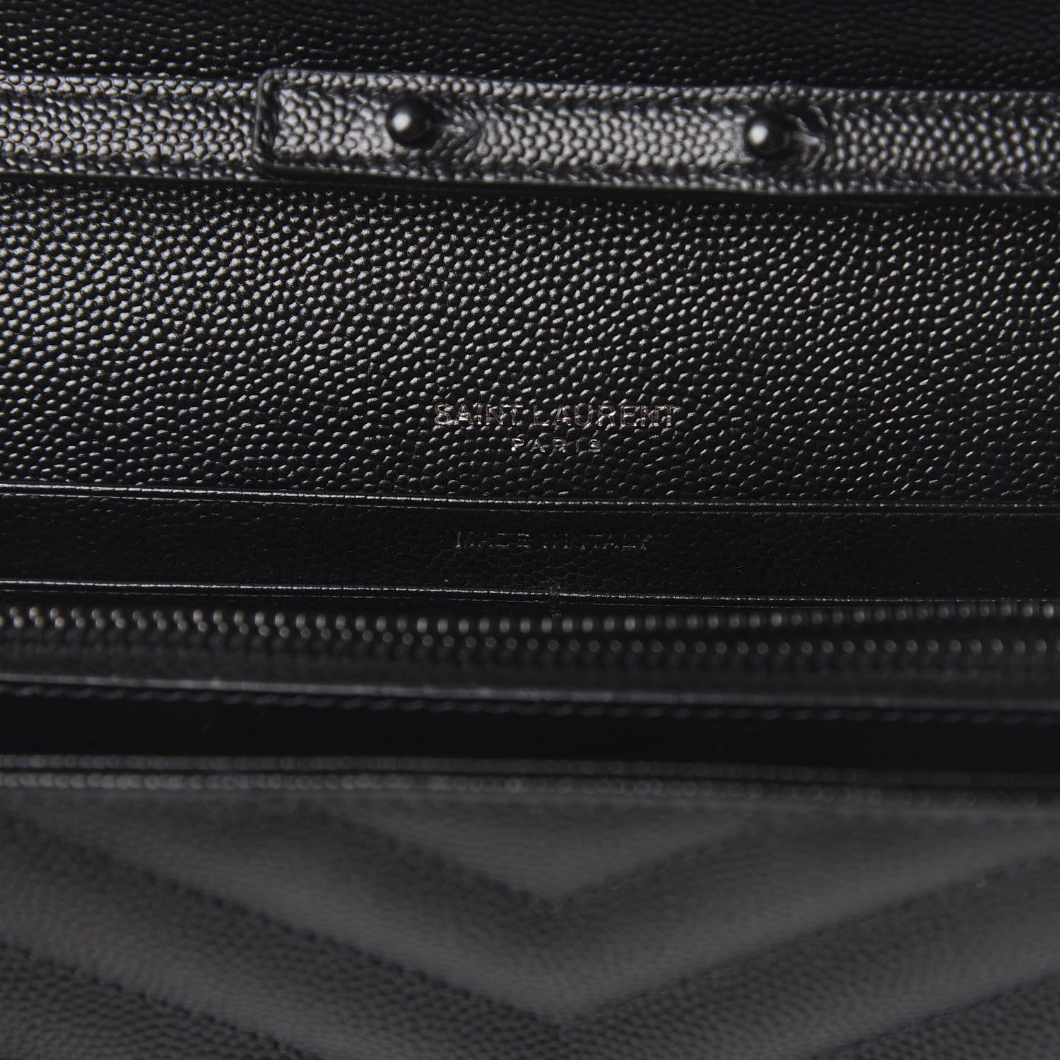 Saint Laurent Grain De Poudre Matelasse Chevron Monogram Chain Wallet Black 5 of 10