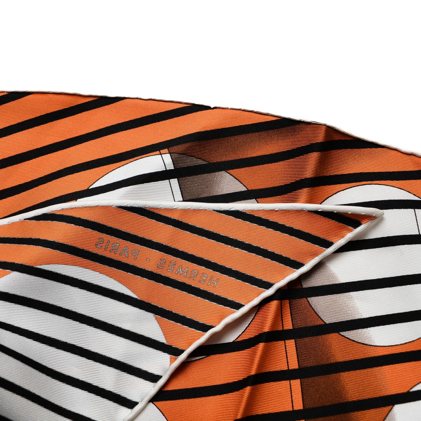 Silk H20 Triangle Scarf Noir Orange