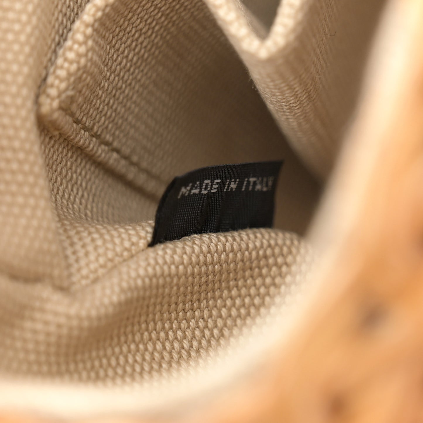City Calfskin Wicker Midollino Bag White