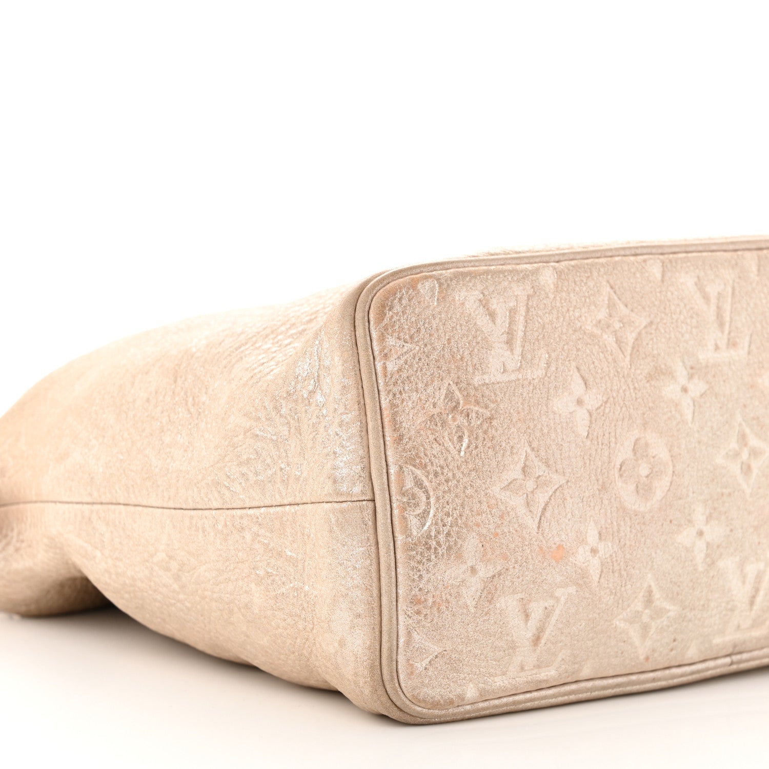 Louis Vuitton Monogram Shimmer Halo Gold 8 of 14