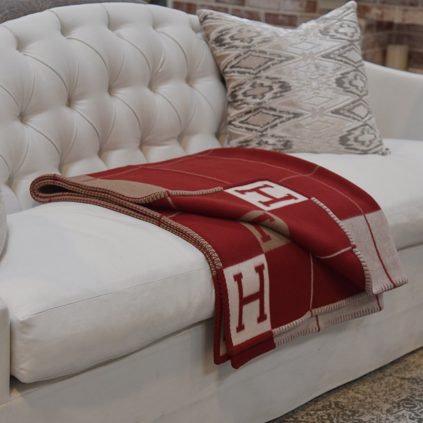 Wool Cashmere Avalon III Blanket Ecru Rouge H