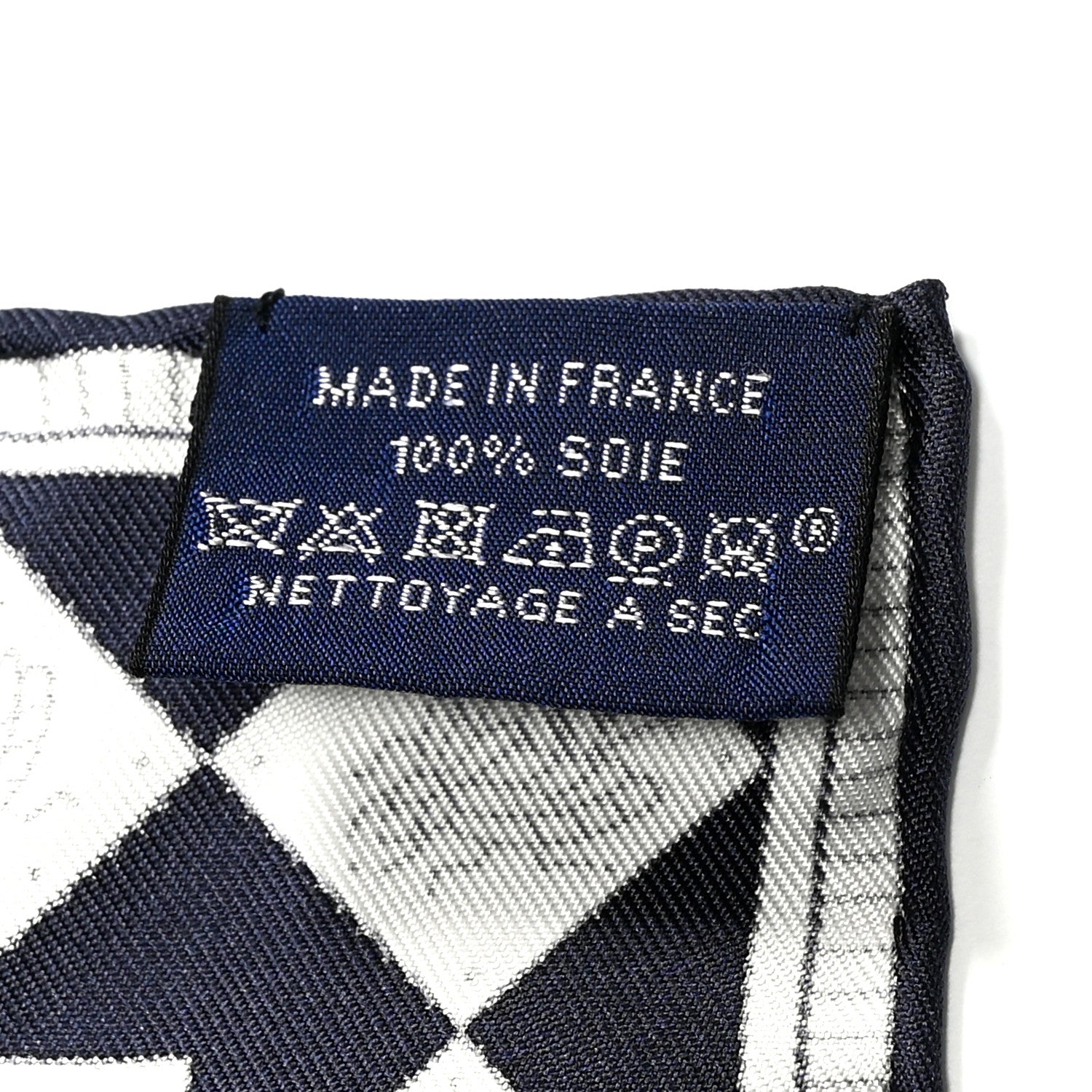 Hermes Silk Objets de Curiosite Scarf 90 Marine Rose Poudre 3 of 5