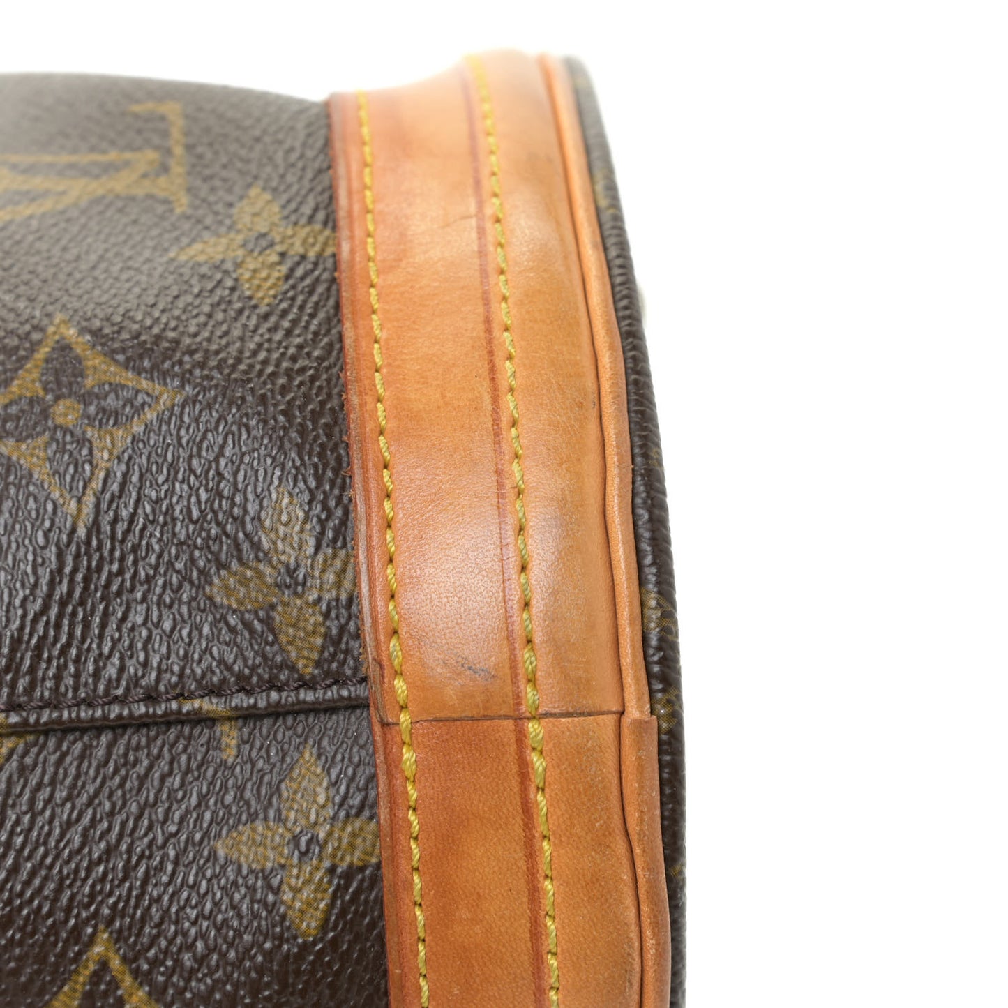 Monogram Petit Bucket 23