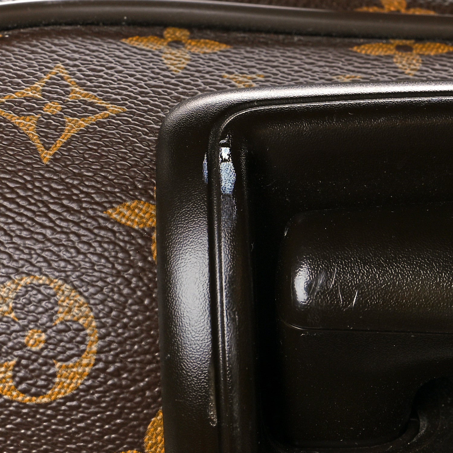 Louis Vuitton Monogram Pegase 55 Business 13 of 17