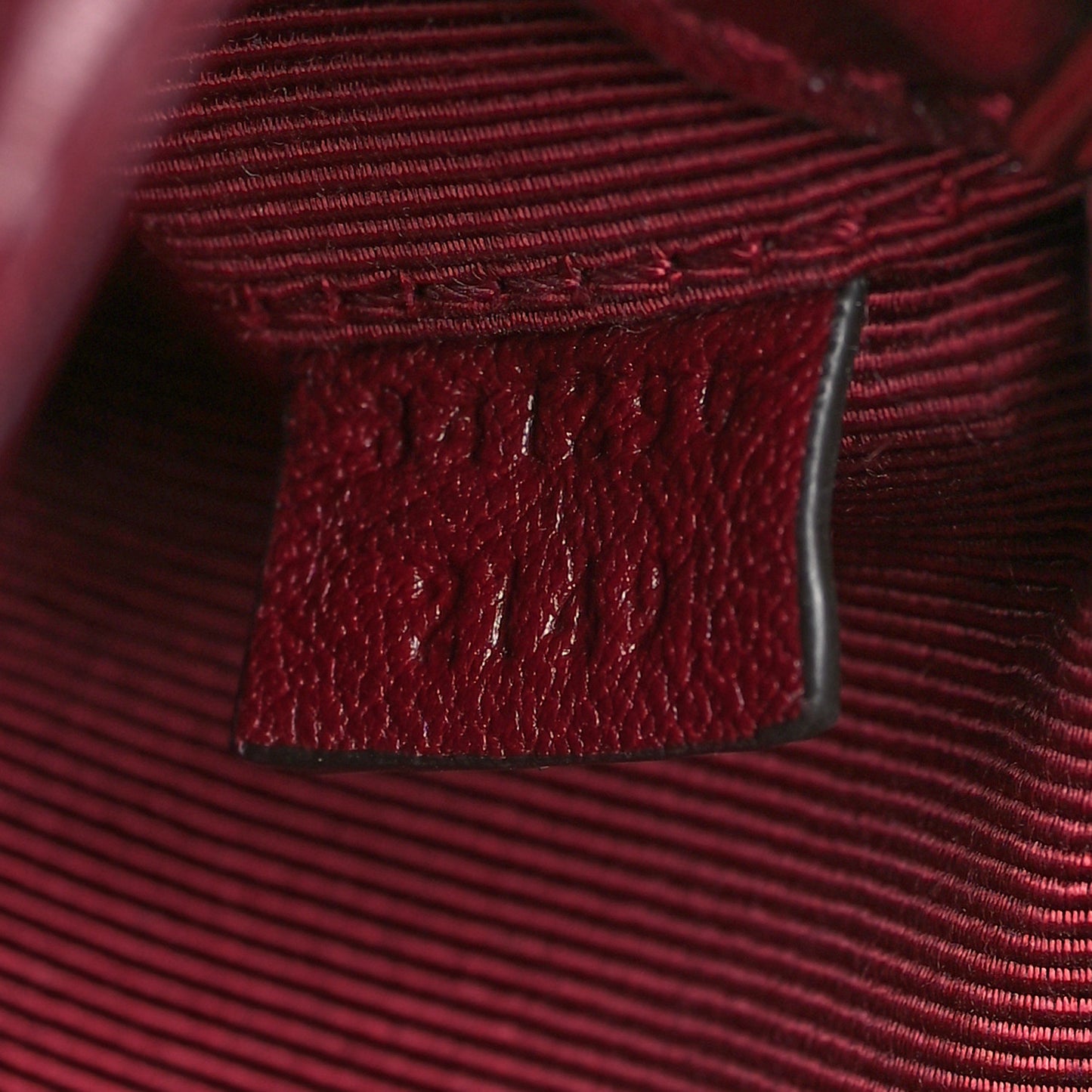 Lambskin Matelasse Mini GG Marmont Shoulder Bag Rosso Ancora