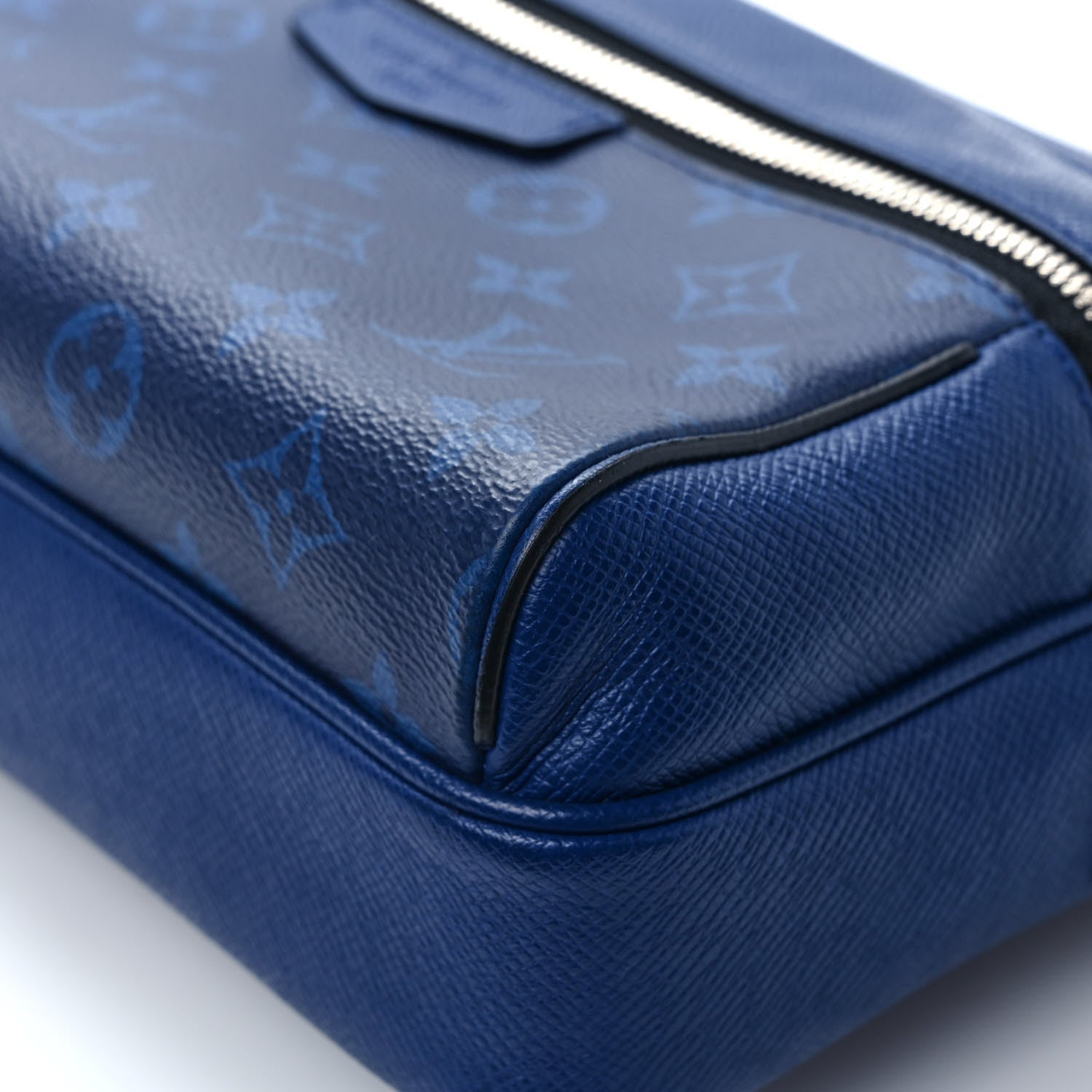 Louis Vuitton Taiga Monogram Outdoor Messenger Cobalt 10 of 10