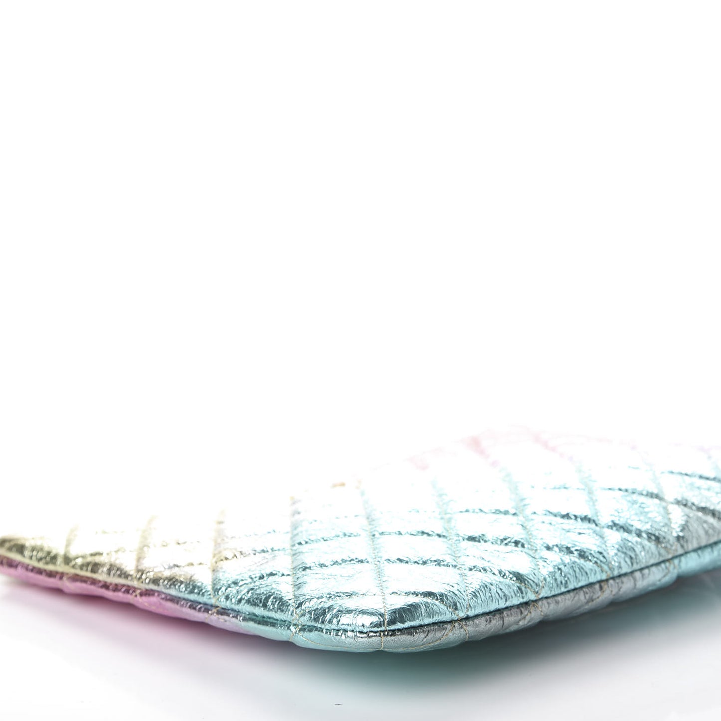 Metallic Goatskin Quilted Medium 2.55 Reissue Cosmetic Case Multicolor