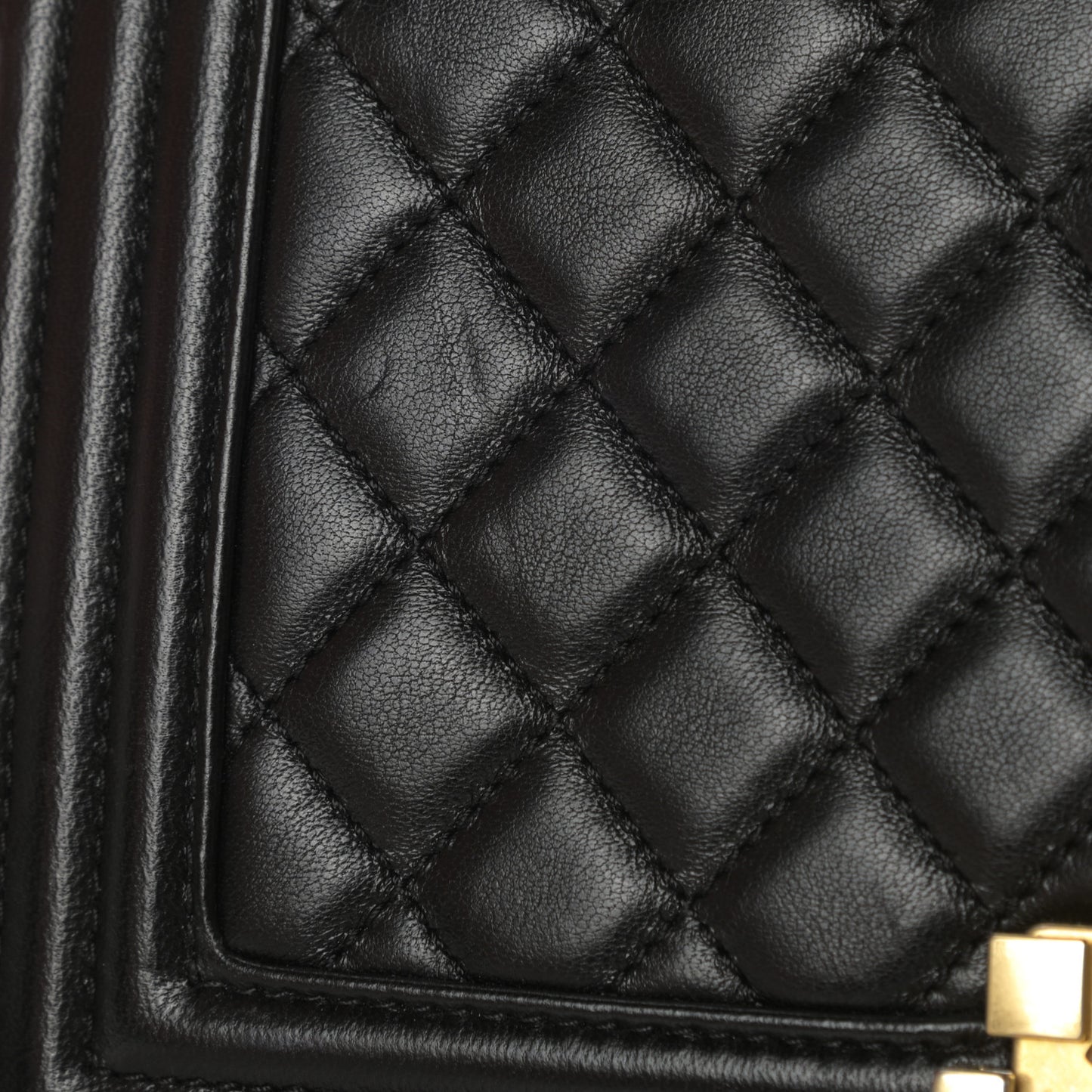 Lambskin Quilted Medium Boy Flap Black