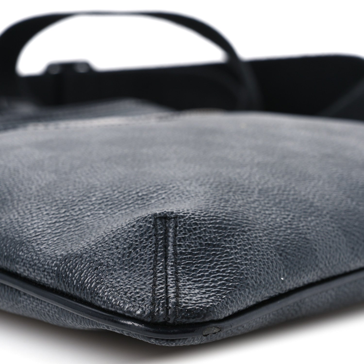 Louis Vuitton Damier Graphite Thomas 9 of 10