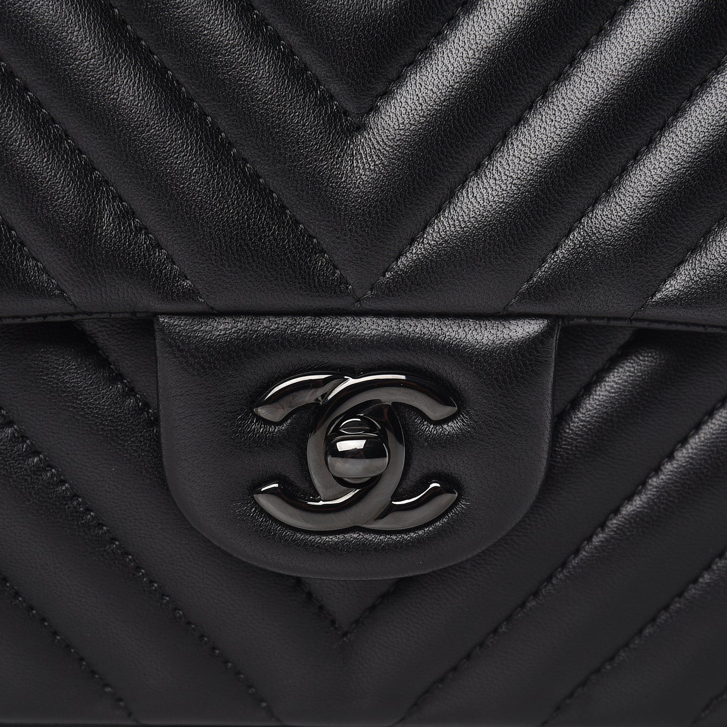 Lambskin Chevron Quilted Medium Double Flap So Black
