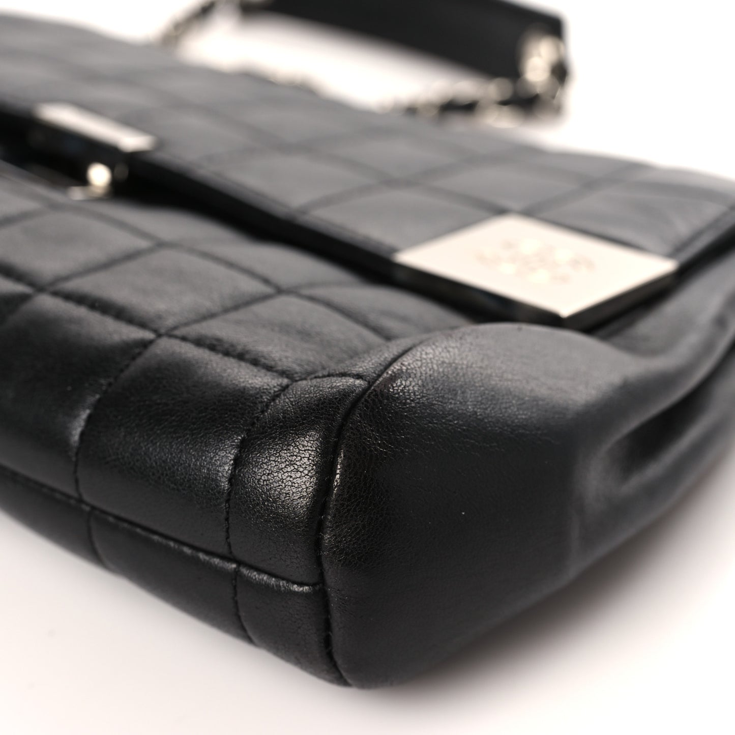 Lambskin Quilted Chocolate Bar Chain Flap Black