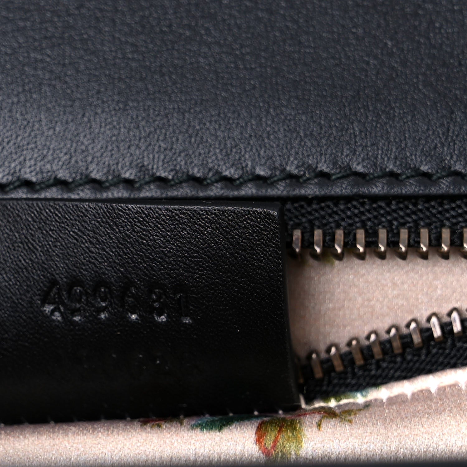 Gucci Calfskin Plexiglass Medium Classic 2 Top Handle Bag Black 7 of 14