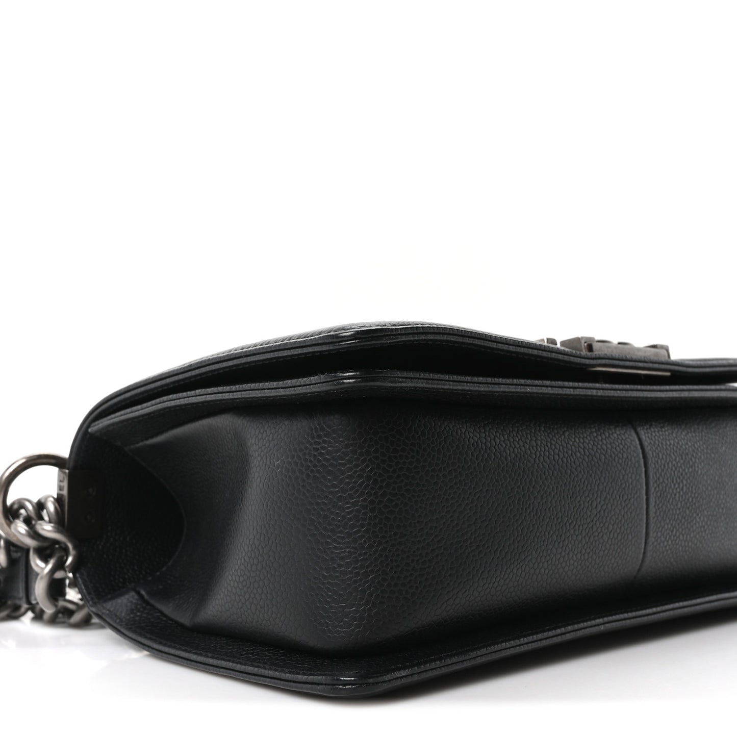 Caviar Chevron Quilted Medium Boy Flap Black