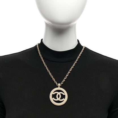 Chanel Pearl CC Round Pendant Necklace Gold 2 of 5