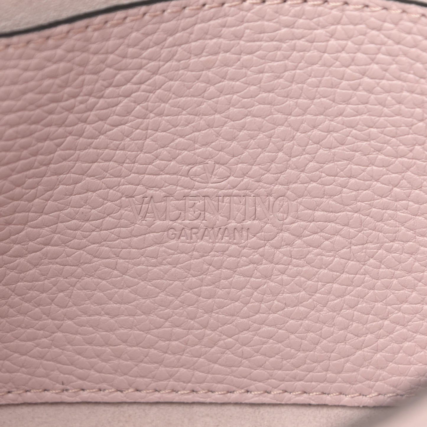 Pebbled Calfskin Medium Rockstud Flip Lock Crossbody Bag Loto