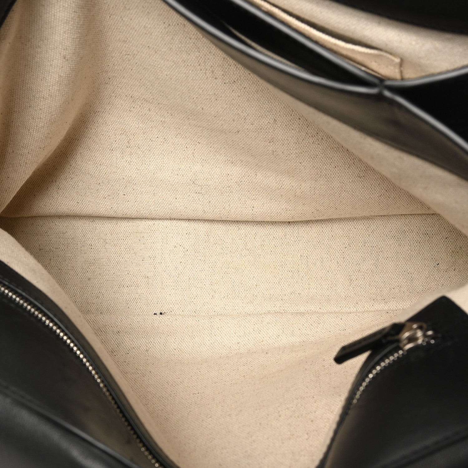 Bottega Veneta Calfskin Intrecciato Medium Andiamo Messenger Bag Black 6 of 10