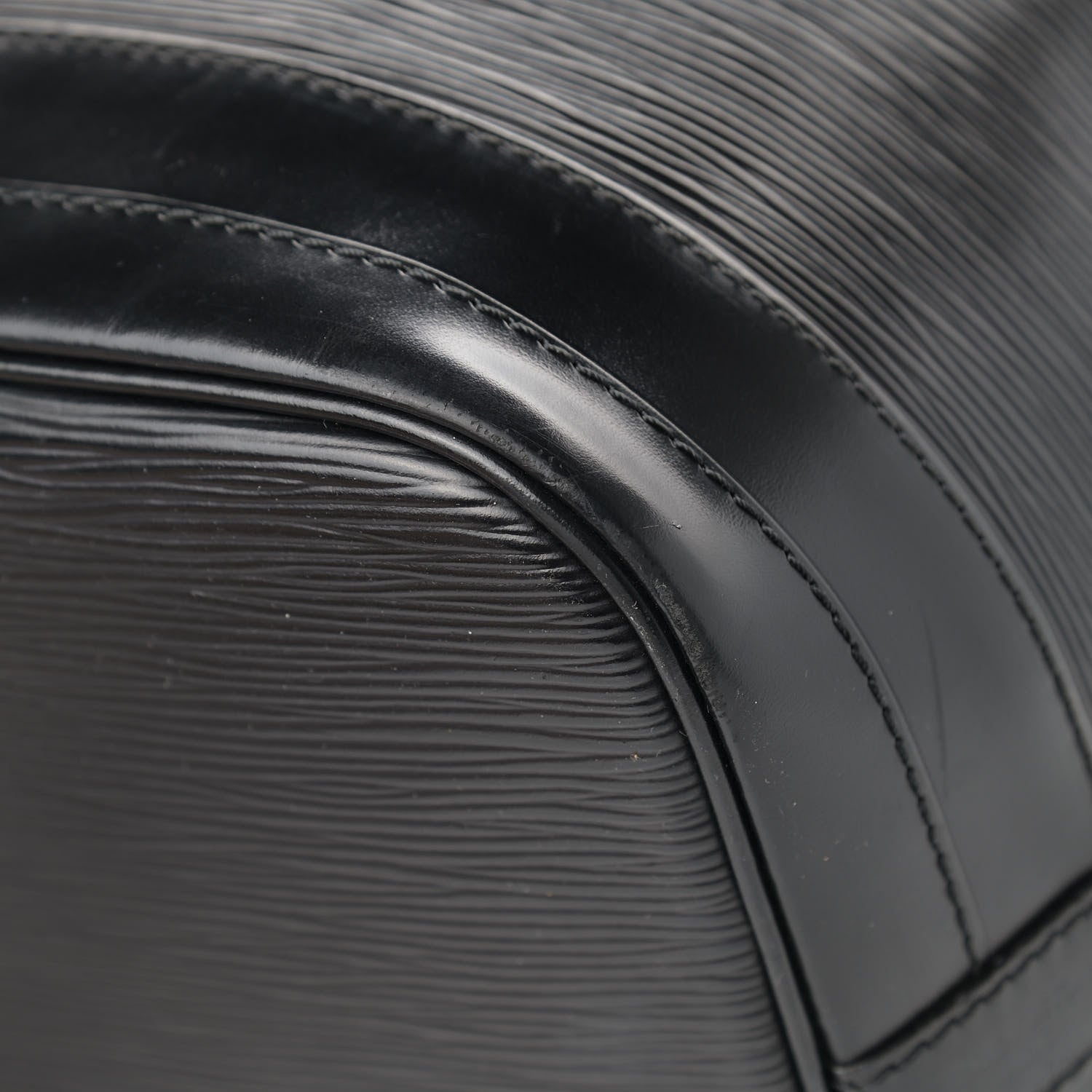 Louis Vuitton Epi Noe Black 11 of 16
