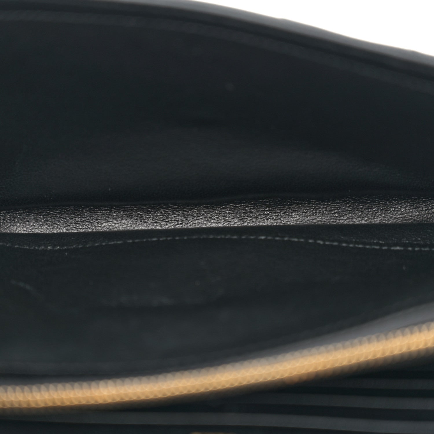 Saint Laurent Grain De Poudre Matelasse Chevron Monogram Chain Wallet Black 5 of 13