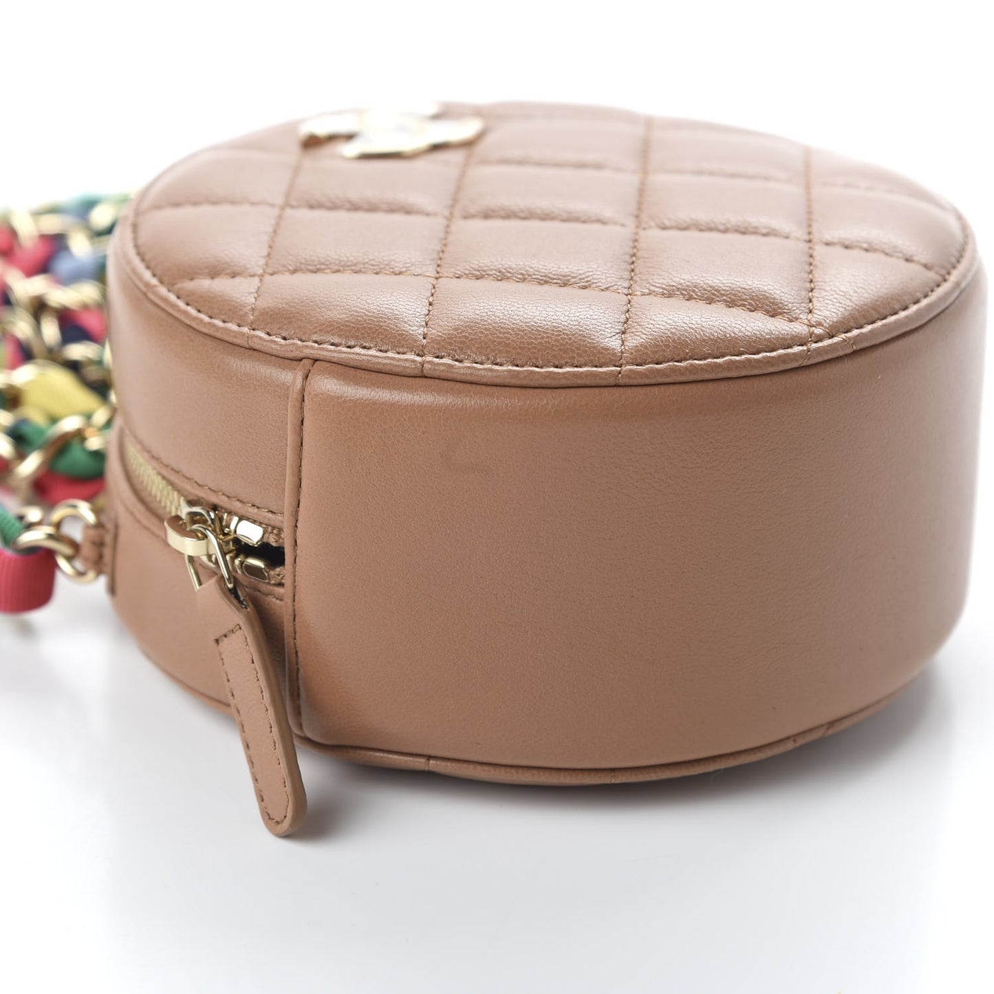 Shiny Lambskin Ribbon Quilted Round Clutch With Chain Brown