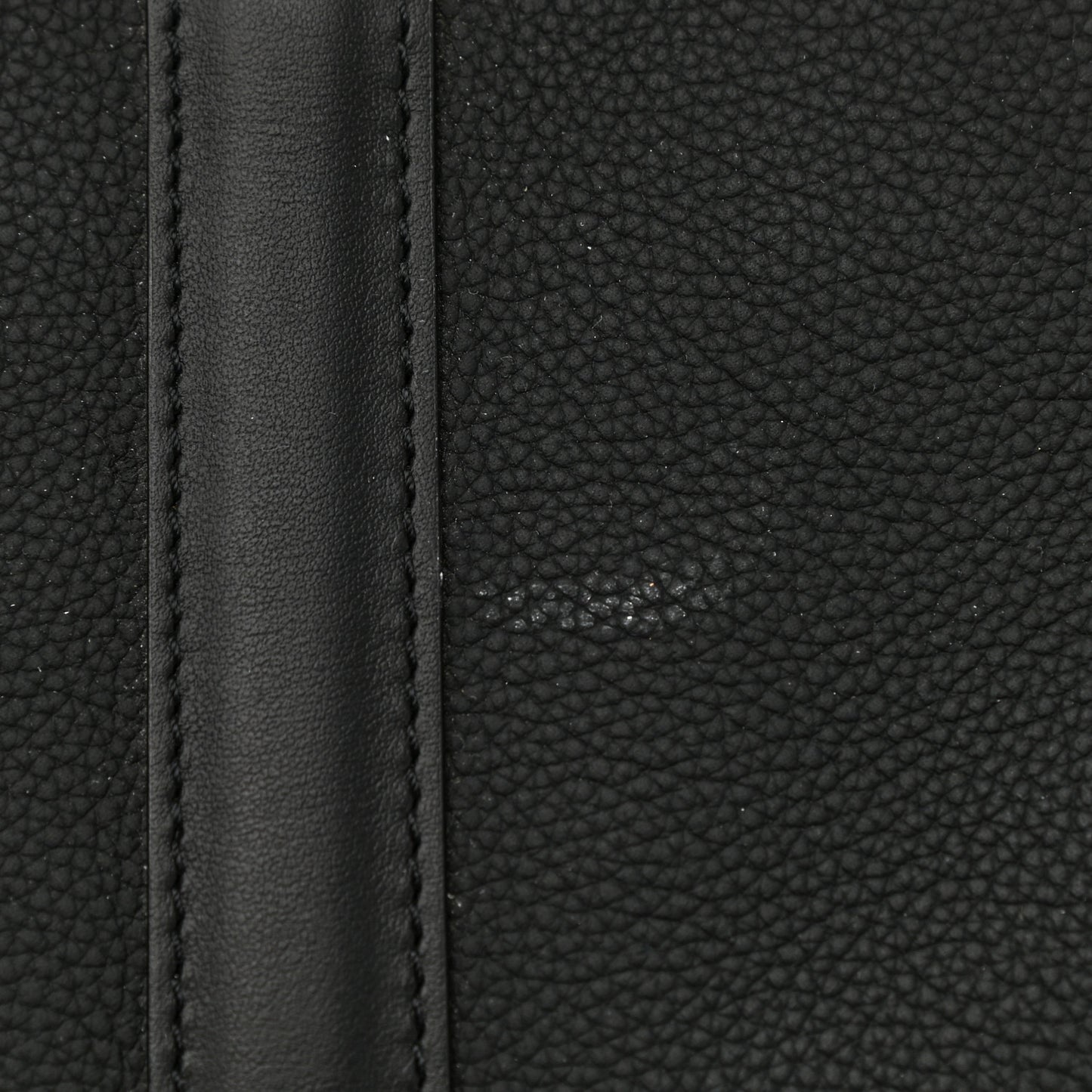 Grained Calfskin Aerogram Keepall Bandouliere 40 Black