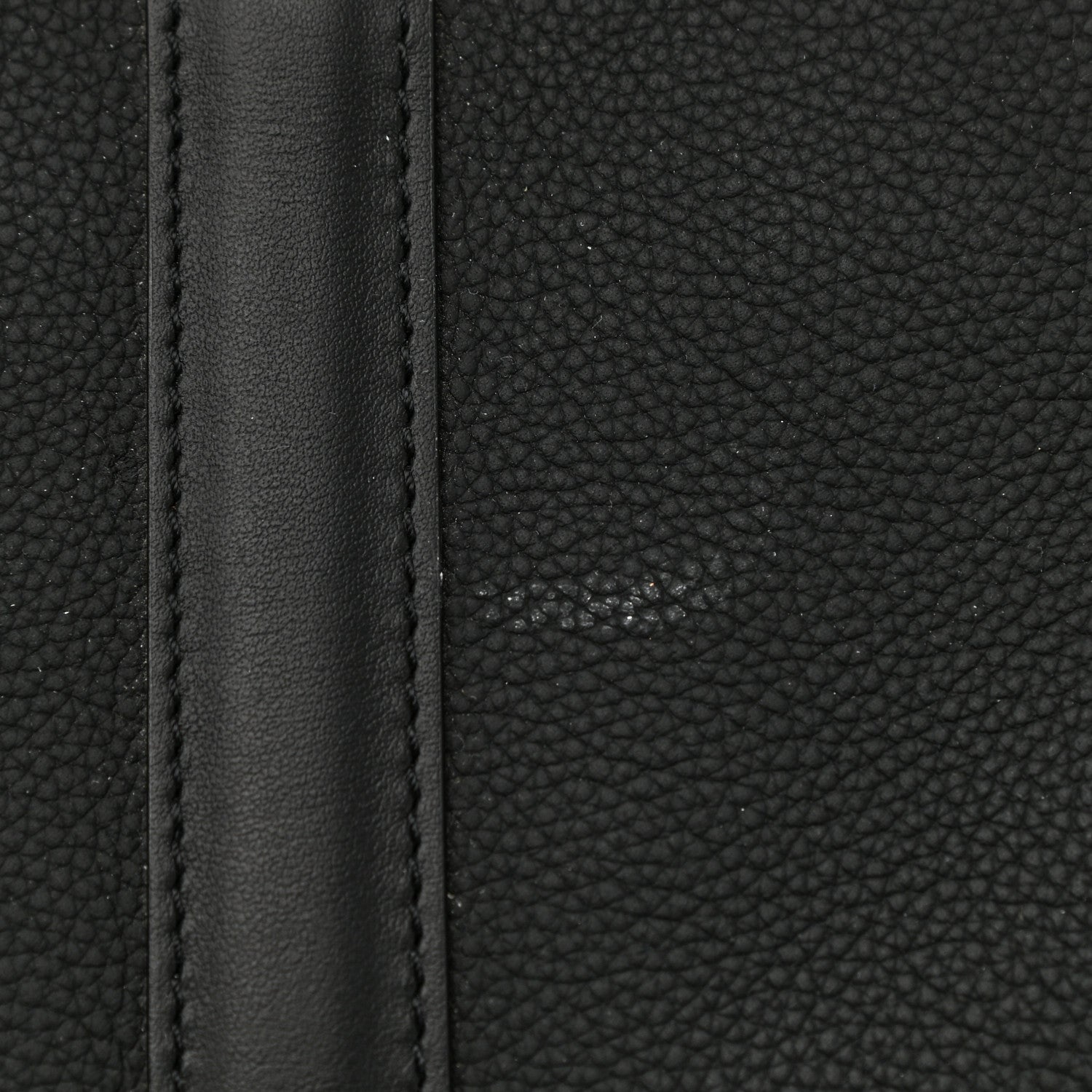 Louis Vuitton Grained Calfskin Aerogram Keepall Bandouliere 40 Black 10 of 10
