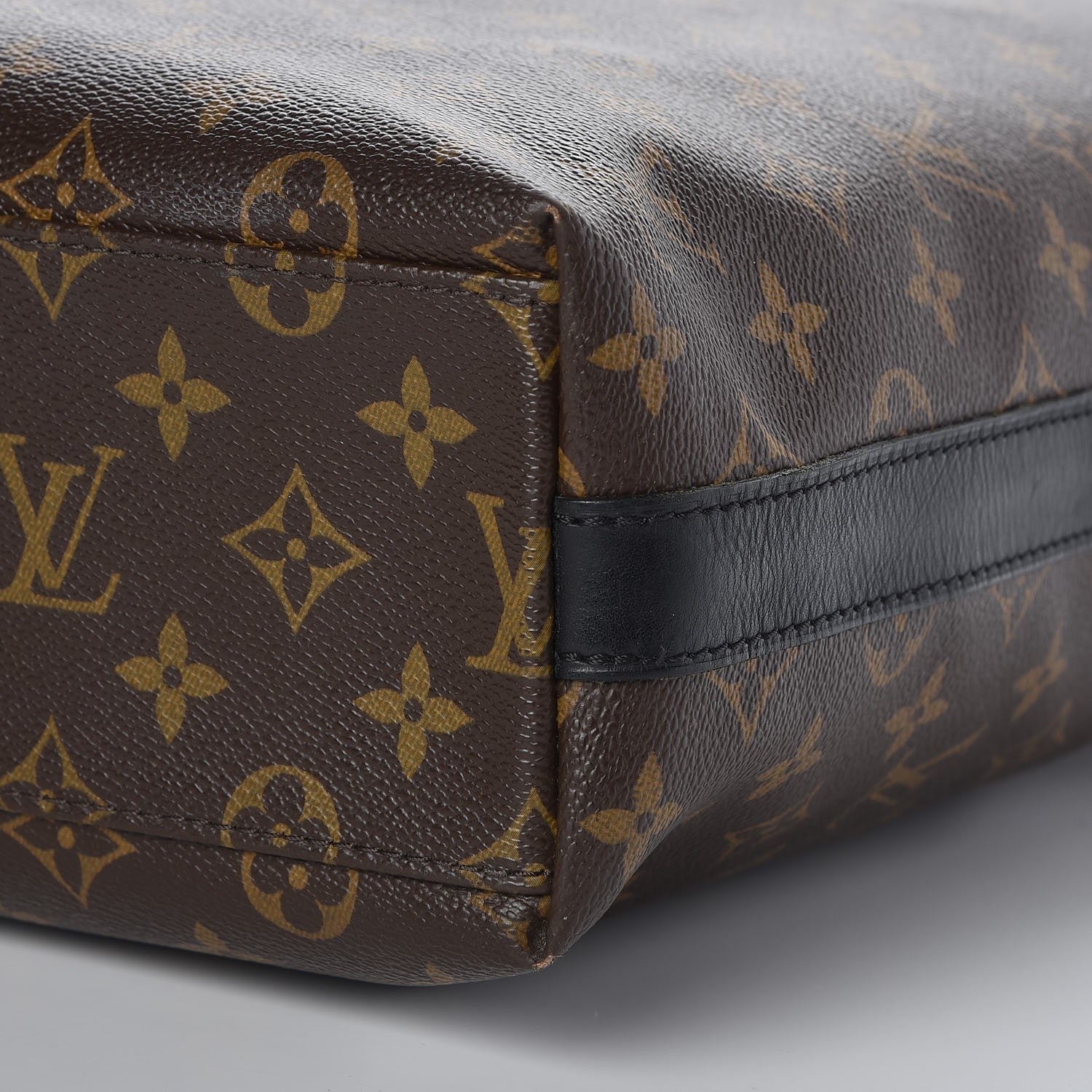 Louis Vuitton Monogram Macassar Kitan 9 of 9