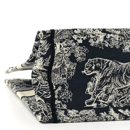 Christian Dior Canvas Embroidered Medium Dioriviera Toile De Jouy Reverse Book Tote Blue 9 of 10