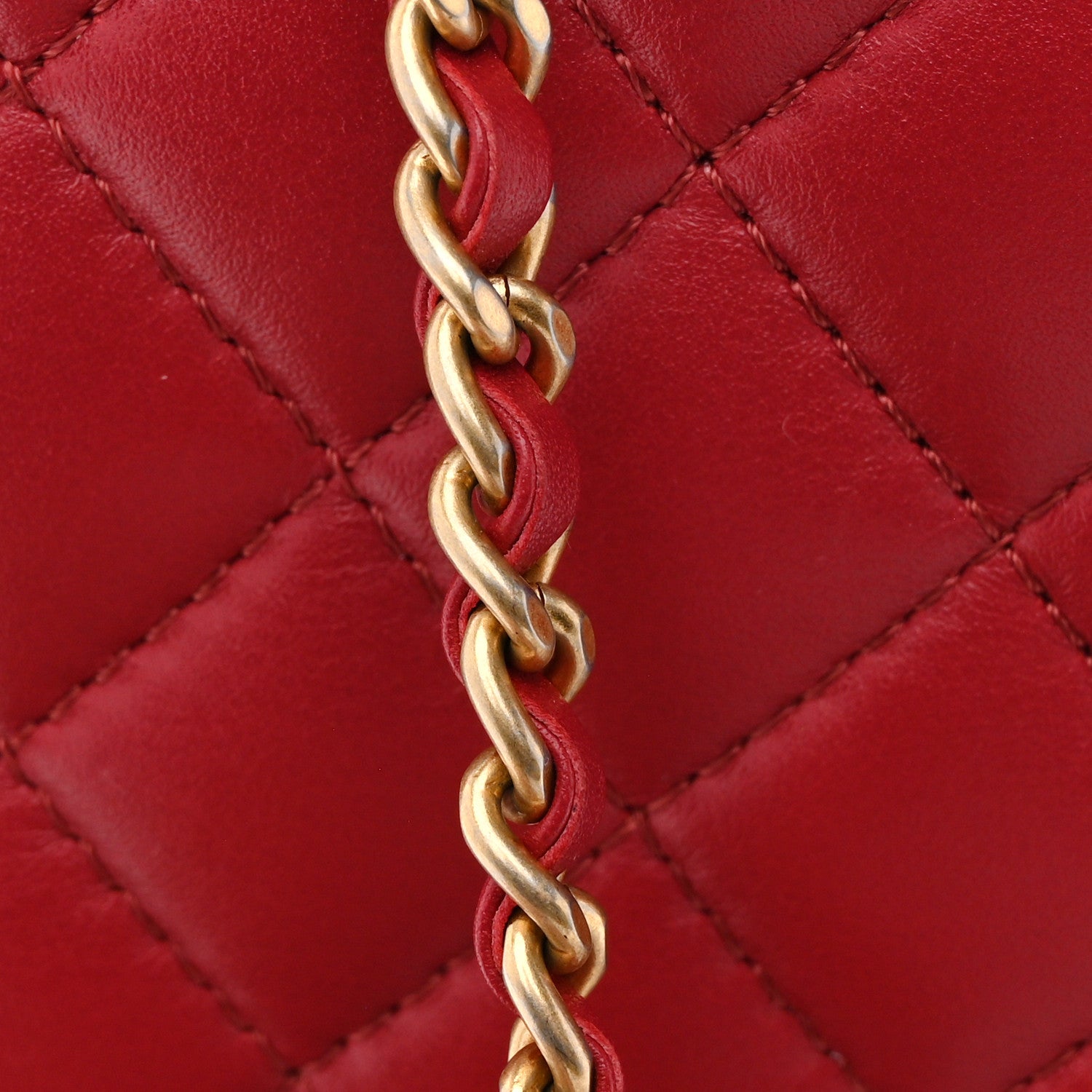 Chanel Calfskin Quilted CC Chain Accordion Tote Red 1885809