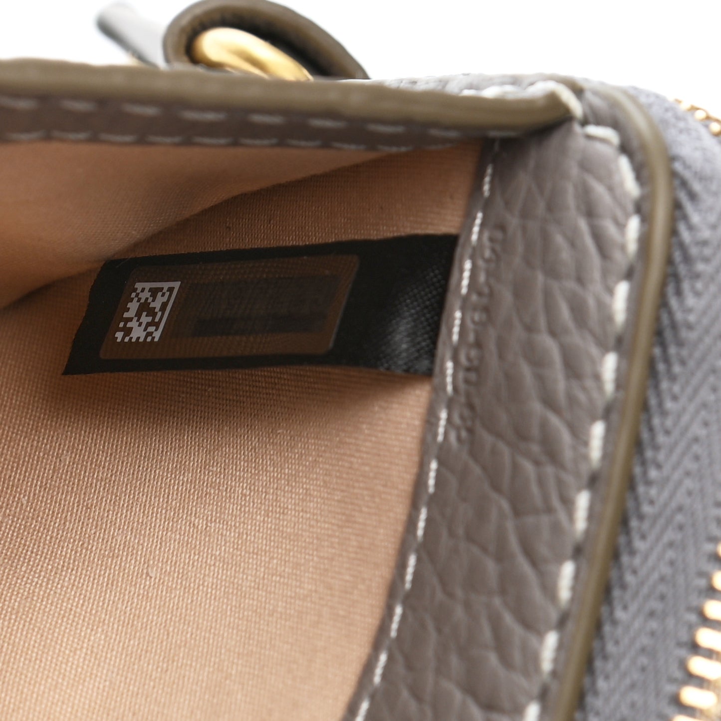 Grained Calfskin Medium Marcie Zip Card Holder Cashmere Grey