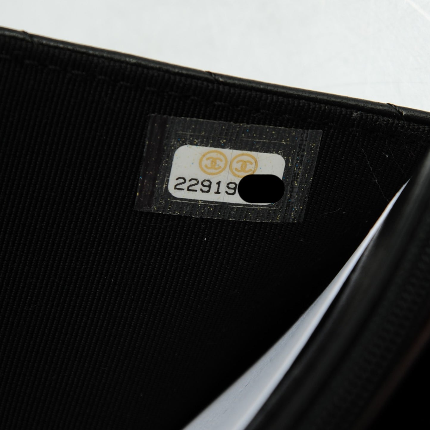 Lambskin Chevron Wallet On Chain WOC Black