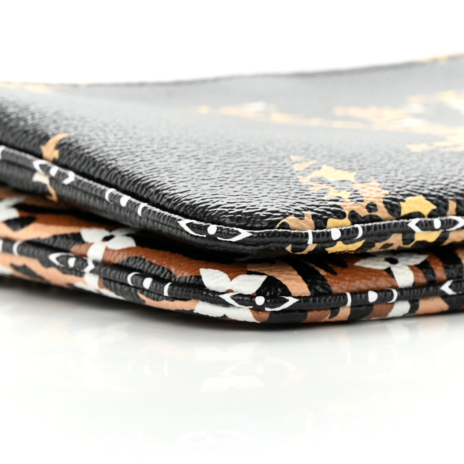 Louis Vuitton Monogram Giant Jungle Pochette Double Zip Black 10 of 13