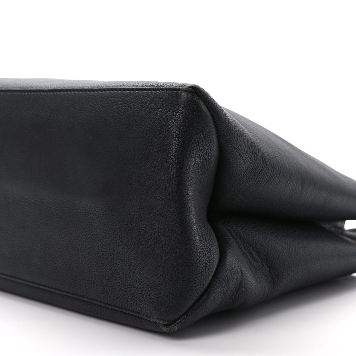 Grained Calfskin Lockme Shopper Black