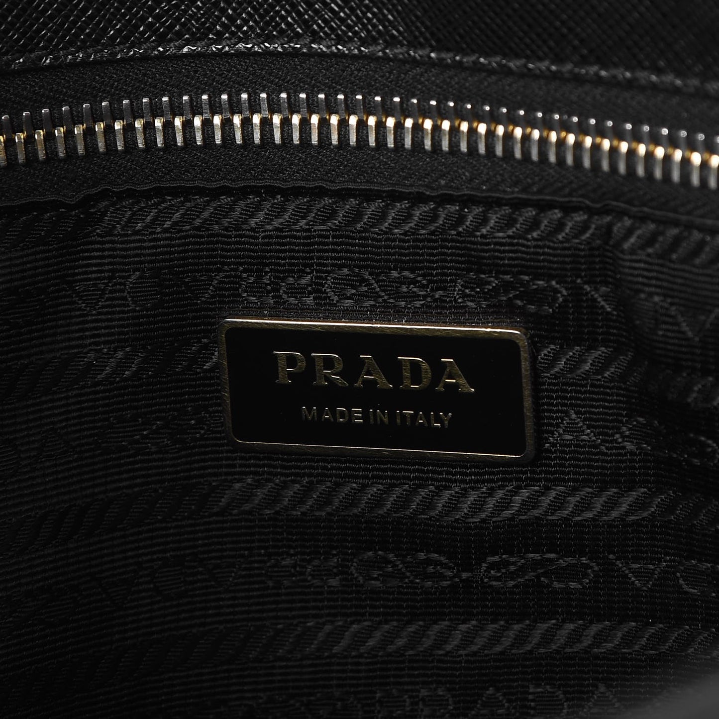 Saffiano Large Galleria Double Zip Tote Black