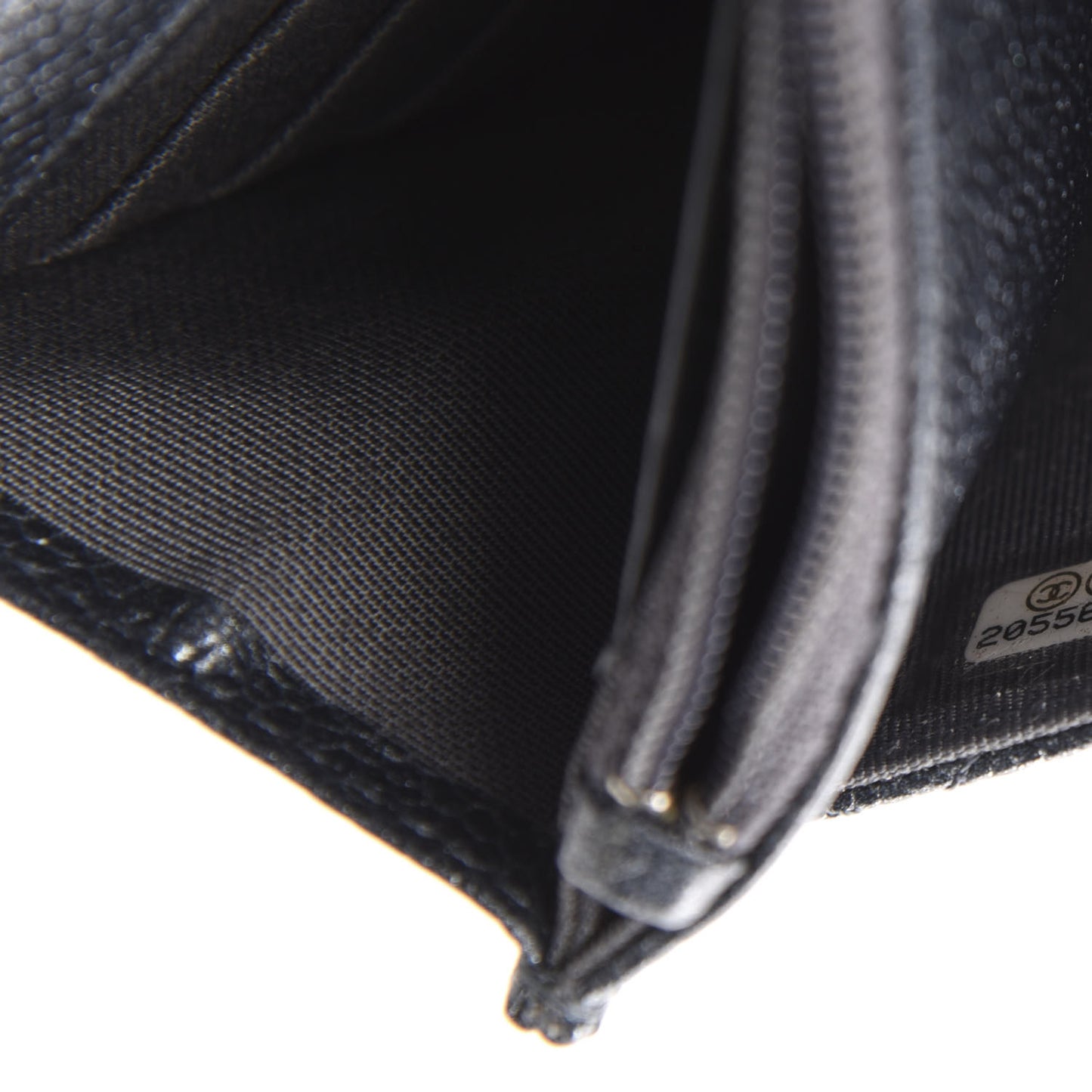 Iridescent Caviar Quilted Wallet On Chain WOC Black