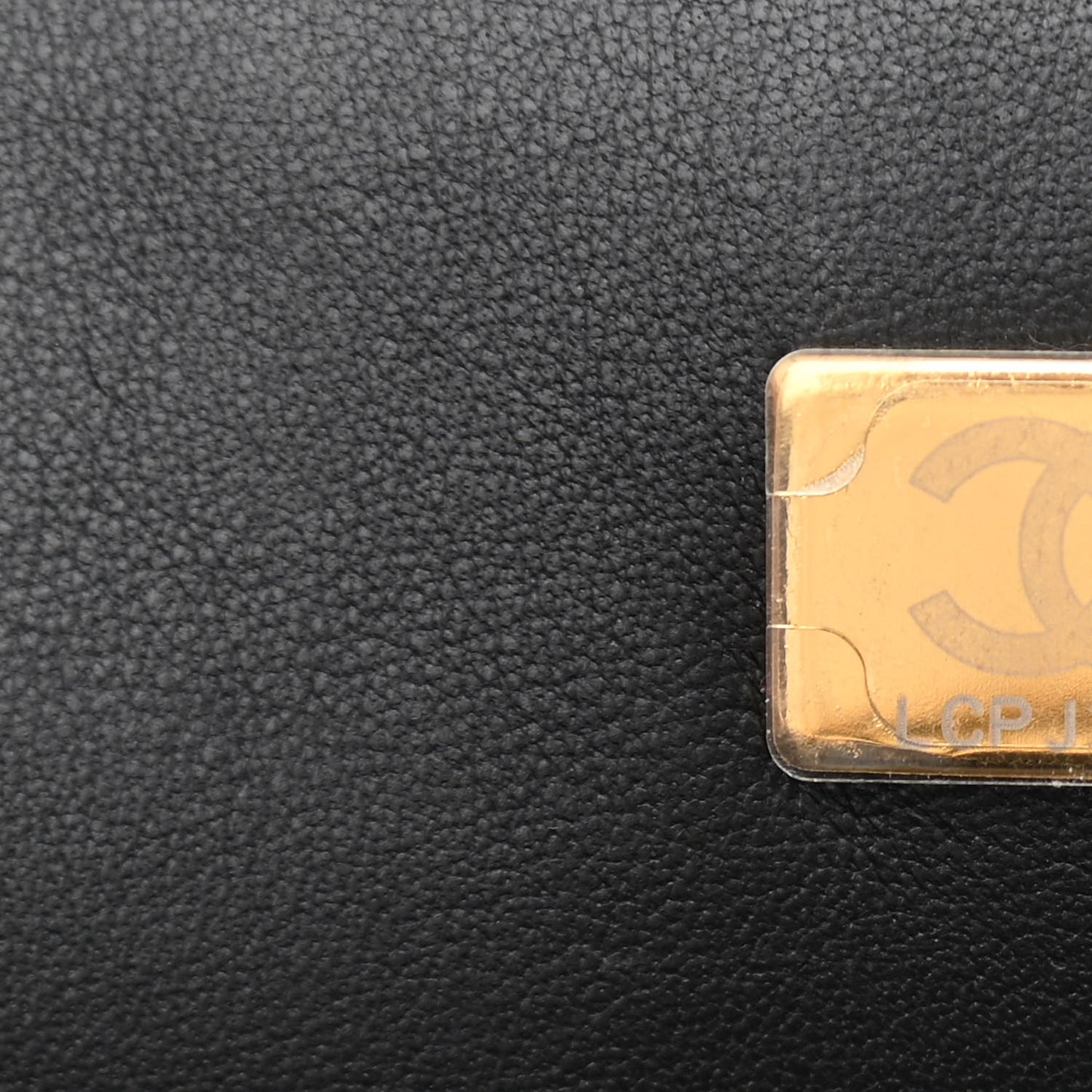 Caviar Quilted Small Pick Me Up Vanity Case Black