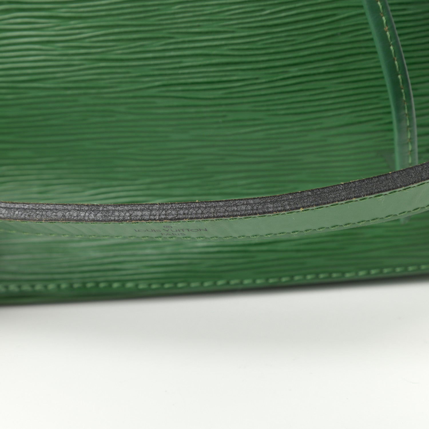 Louis Vuitton Epi Petit Noe Borneo 13 of 16